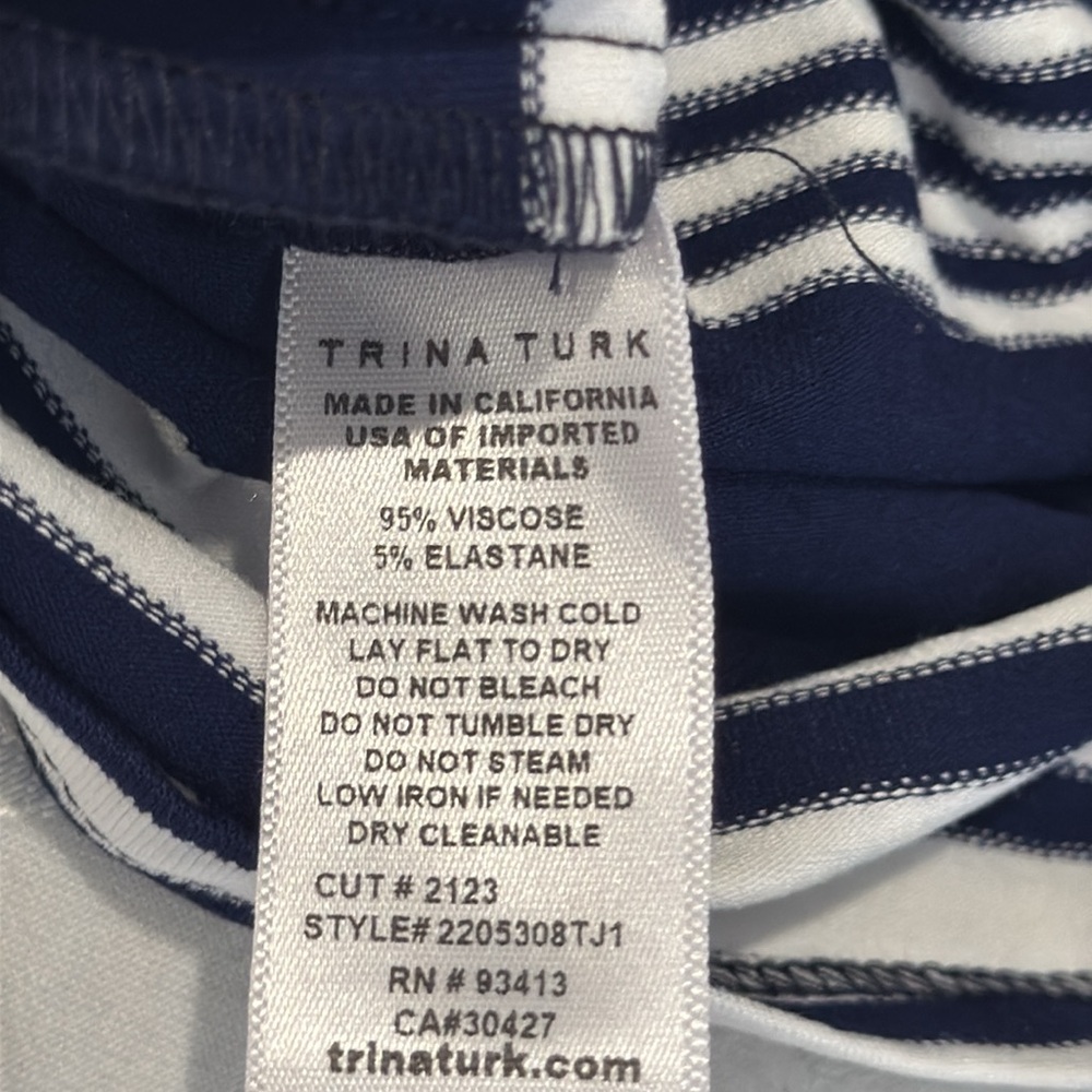 Trina Turk Stripe Shift Dress. Size Medium - Picture 10 of 13